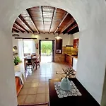 Kır Evi Asuncion C